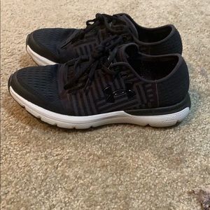 Under armor shoes